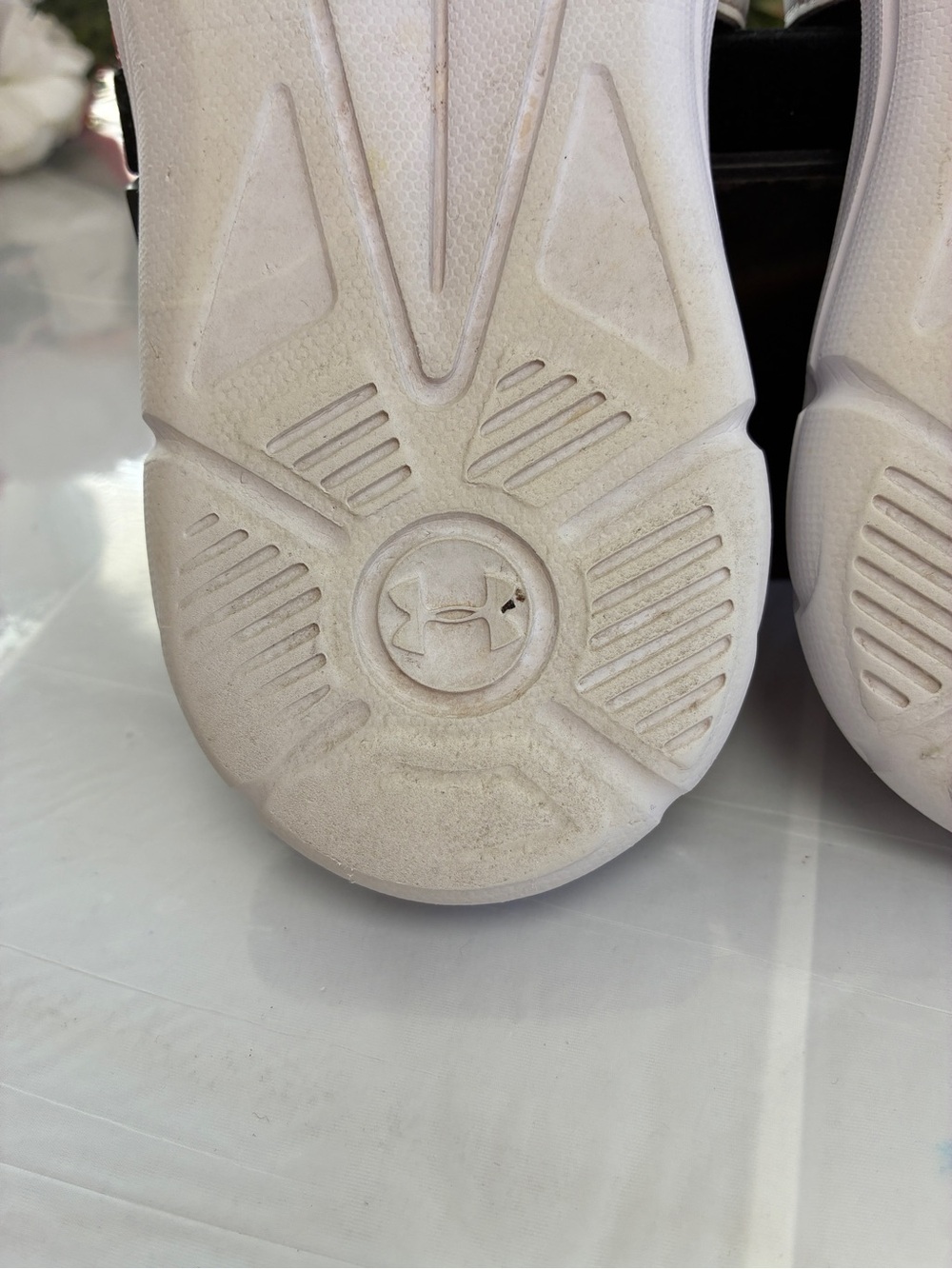 Under Armour Women’s Ignite VIII 4D Foam Red White Adjustable Slide Sandals - Picture 14 of 16